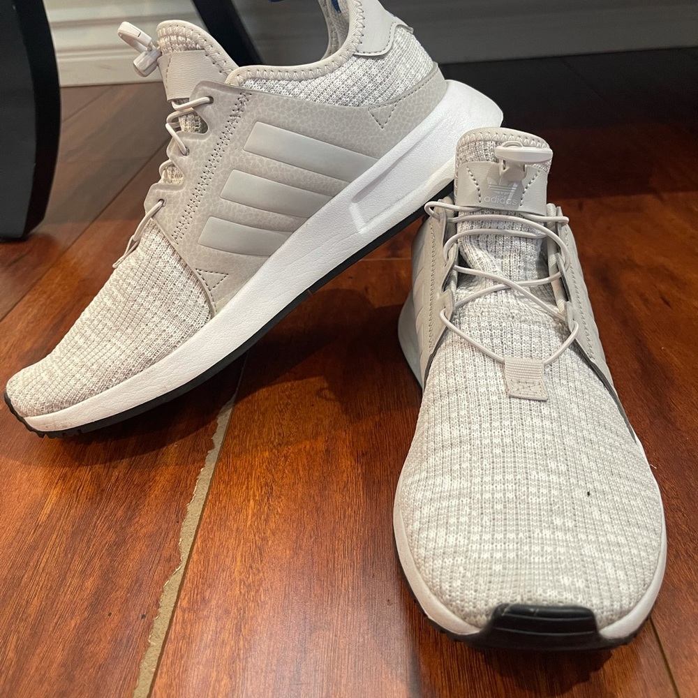 Adidas Sneakers